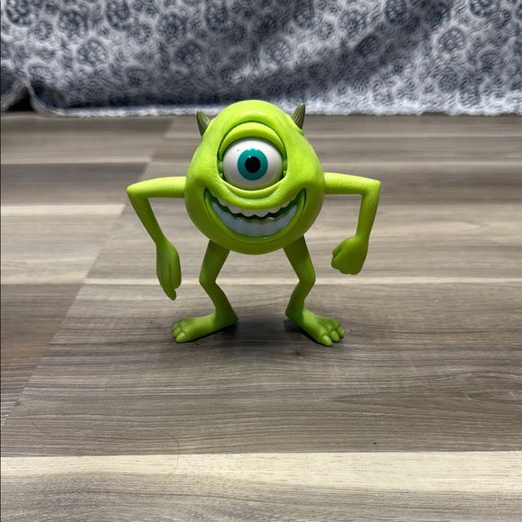 🏁 Disney monsters Inc. Mike Green Monster Toy Figure - Picture 1 of 6